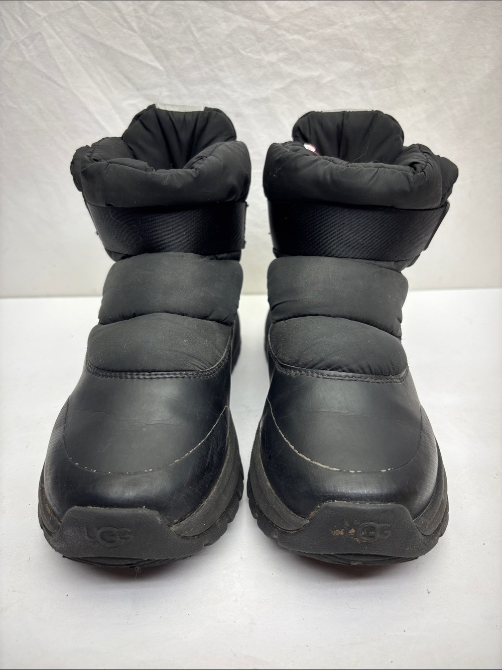 UGG ankle boots with Velcro, SZ 6 women’s, box 88